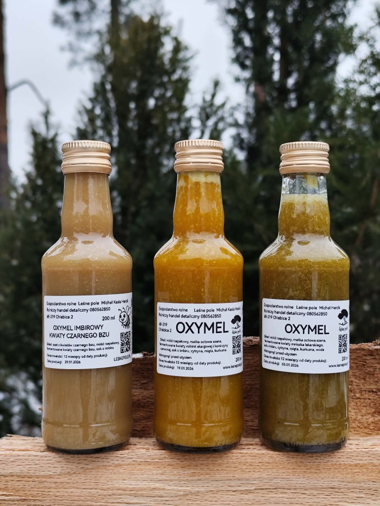 Trzy butelki oxymelu Leśnego Pola